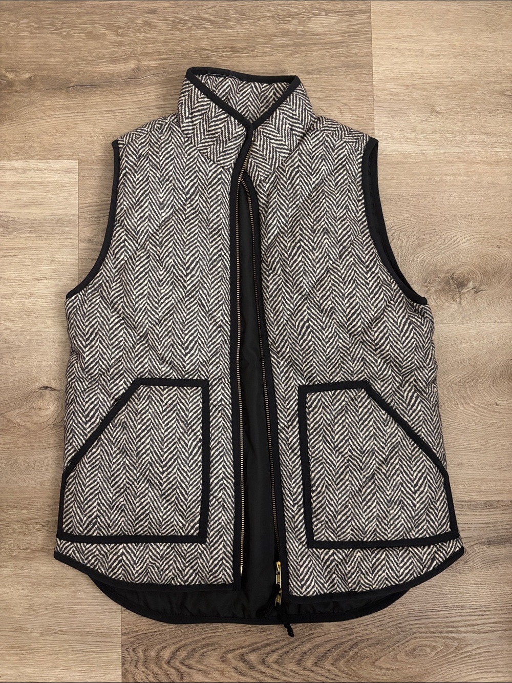 J. Crew Black and White Herringbone Quilted Vest - XS